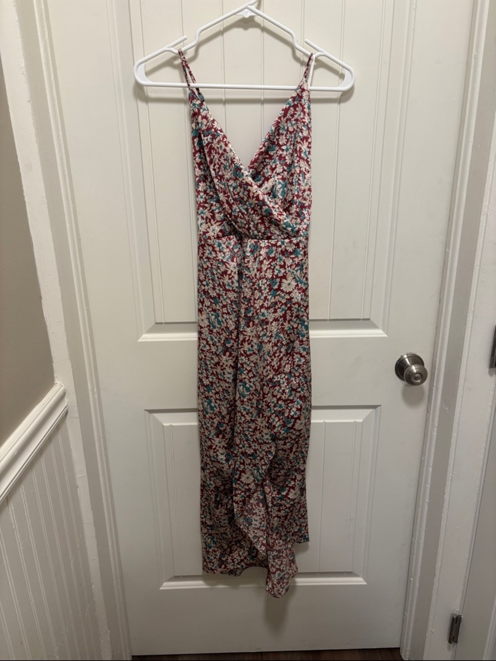 Lulu’s Floral Spaghetti Strap Maxi Dress in Burgundy & Teal